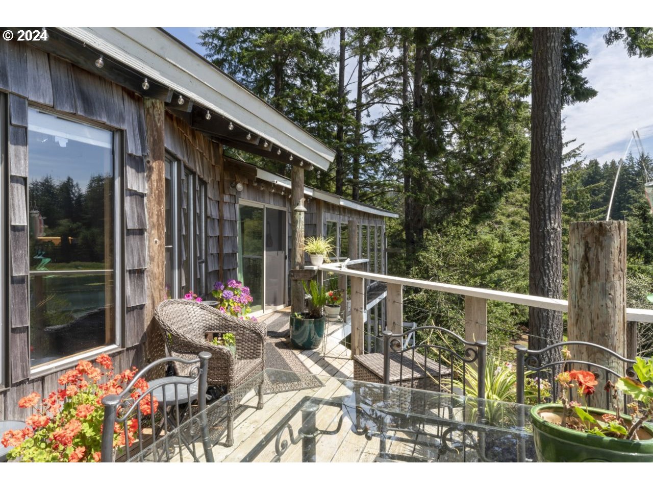 83569 Clear Lake Road Florence, OR 97439 - Photo 41 of 48 Gallery Image 41