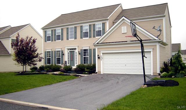 8925 Colebrook Road Breinigsville, PA 18031 - Photo 2 of 33 Gallery Image 2