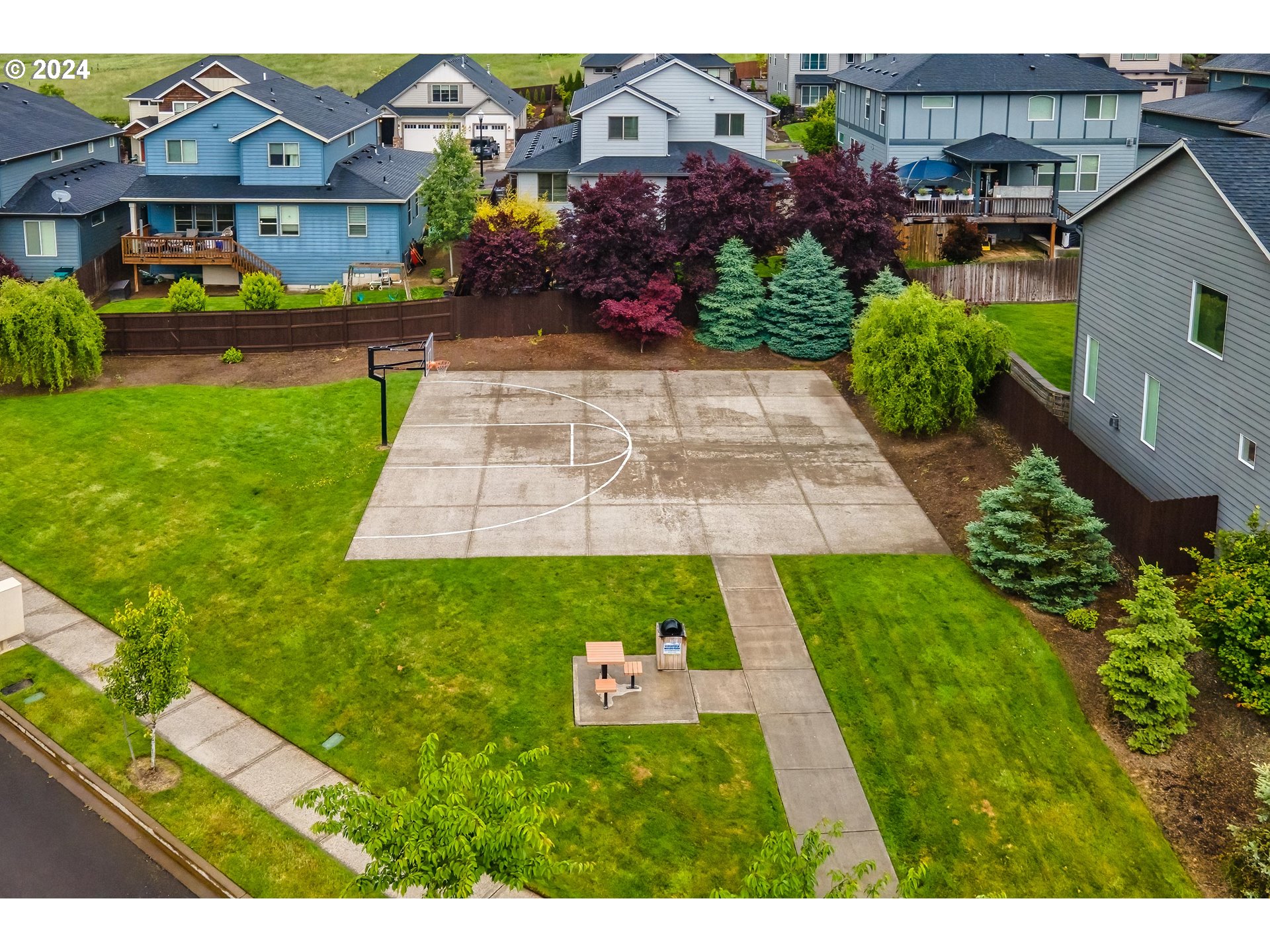 4313 North Ridgefield Woods Drive Ridgefield, WA 98642 - Photo 24 of 24 a view of house with garden
