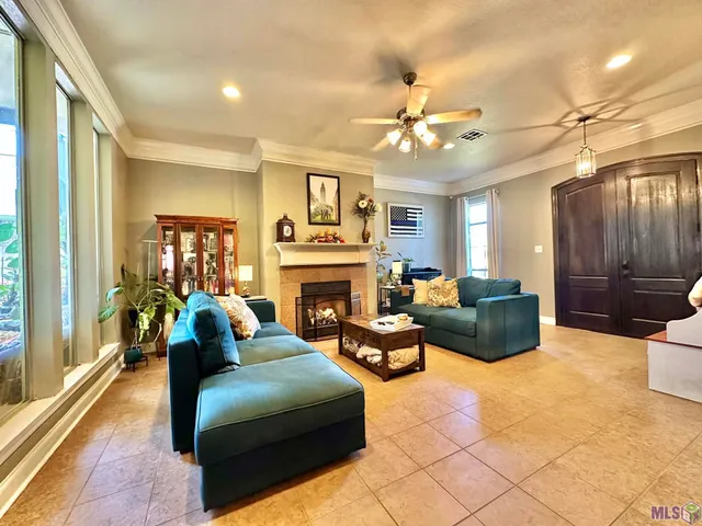 $330,000 | 15940 Belle Angela Avenue, Baton Rouge, LA 70817