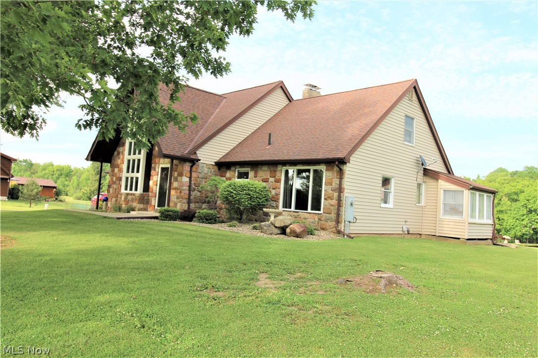9583 Kile Road Chardon, OH 44024 - Photo 5 of 35