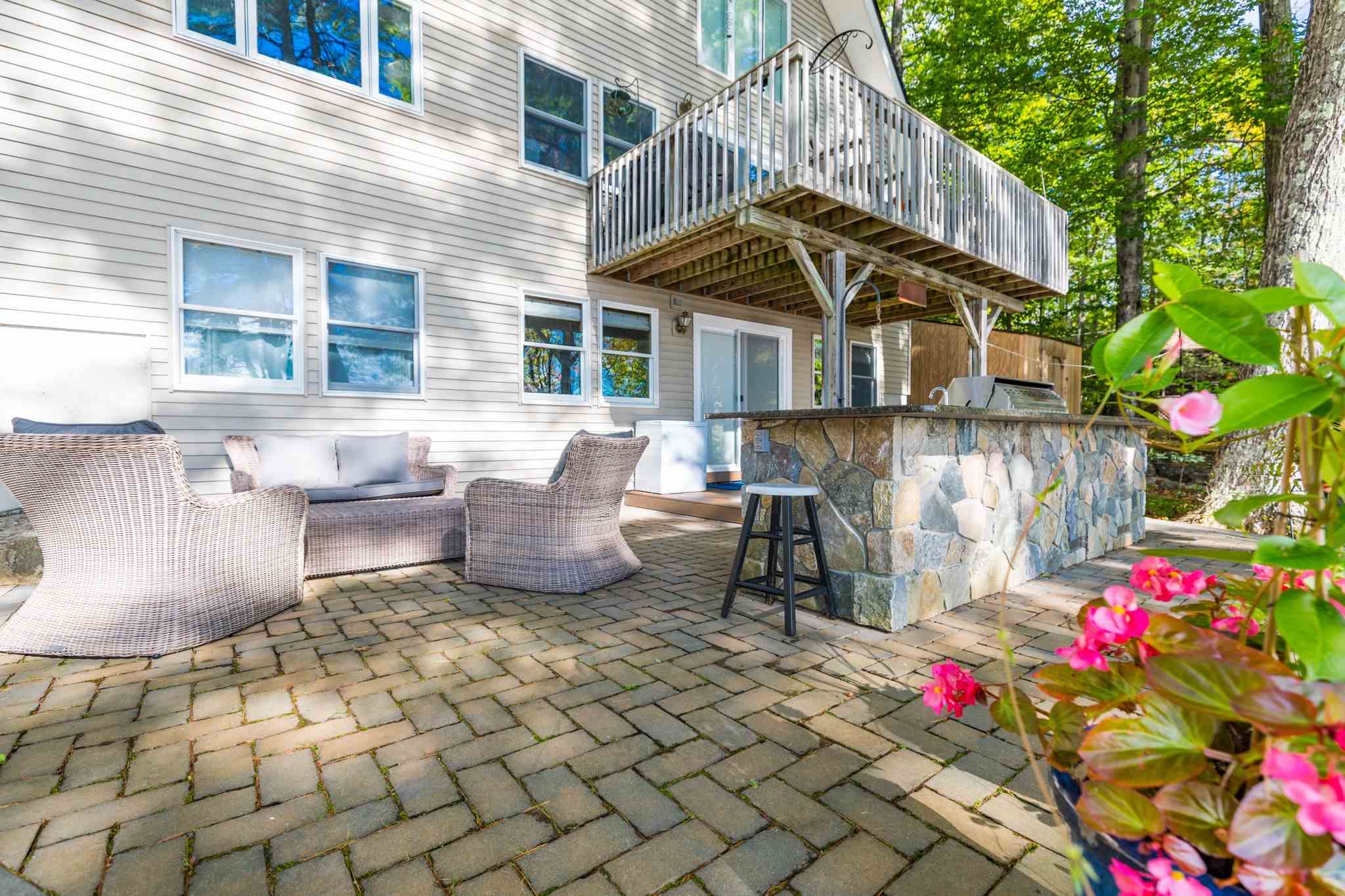 87 Coe Point Road Moultonborough, NH 03254 - Photo 6 of 39