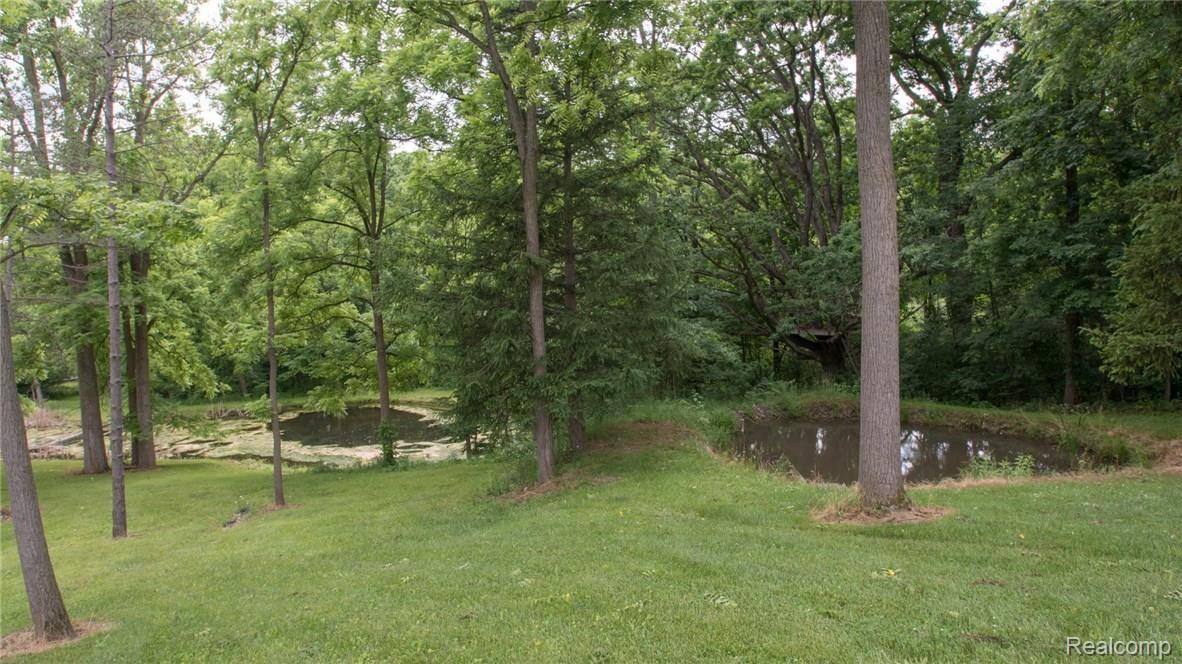 8950 Warren Road Plymouth, MI 48170 - Photo 18 of 49 26_27.jpg