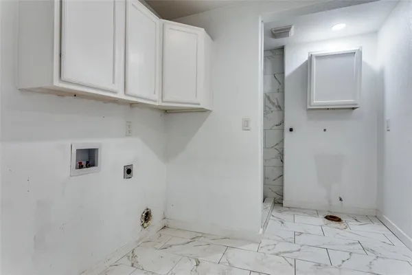 $229,900 | 2625 Frazier Avenue, Fort Worth, TX 76110