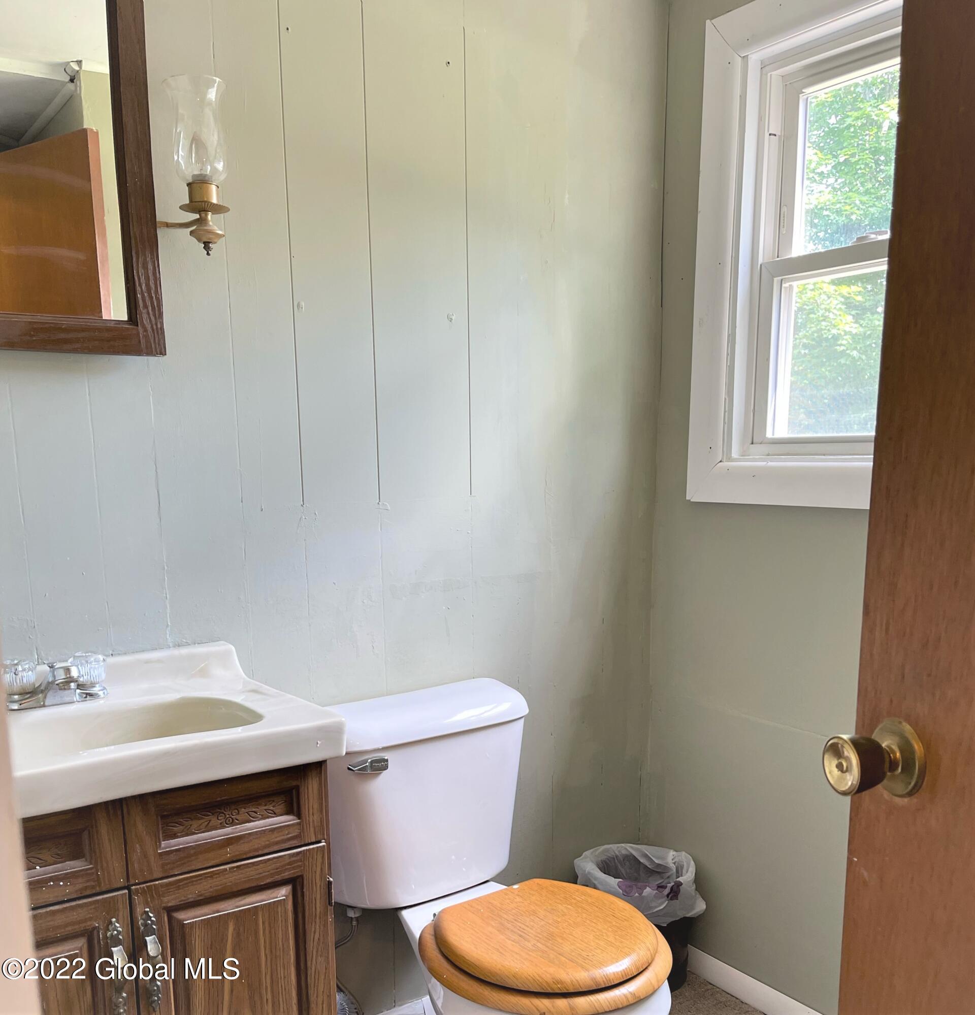 138 Log City Road Amsterdam, NY 12010 - Photo 11 of 26 bathroom down