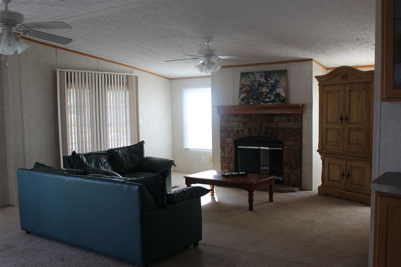 5545 Lemon Tree Lane Gulf Shores, AL 36542 - Photo 4 of 14 Living Room