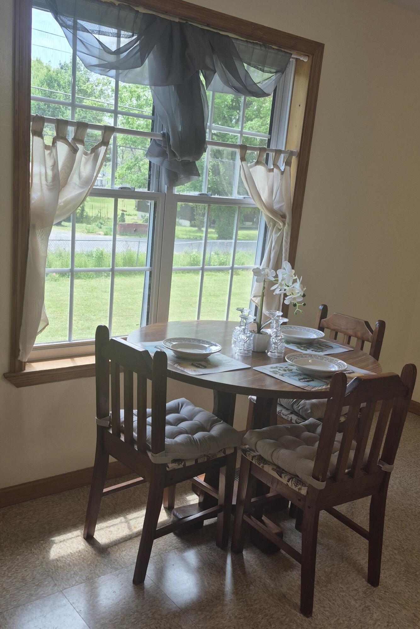 525-527 Shady Grove Road Sequatchie, TN 37374 - Photo 17 of 55 sunny spot