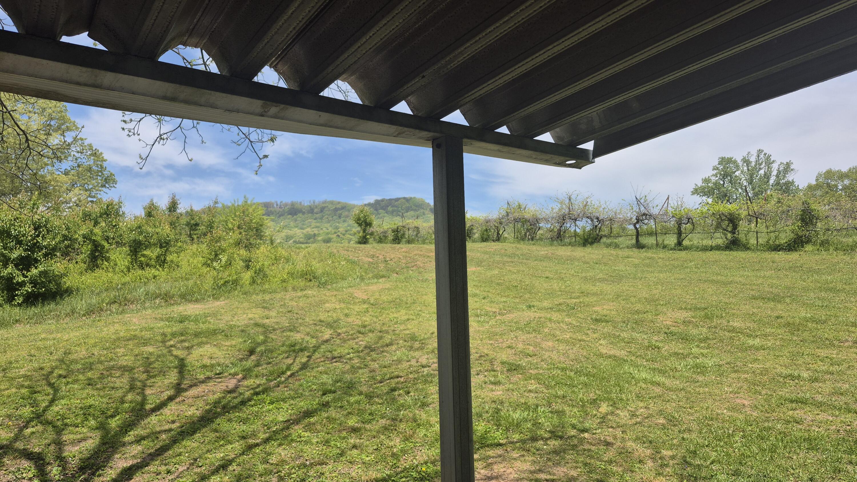 525-527 Shady Grove Road Sequatchie, TN 37374 - Photo 49 of 55 back porch