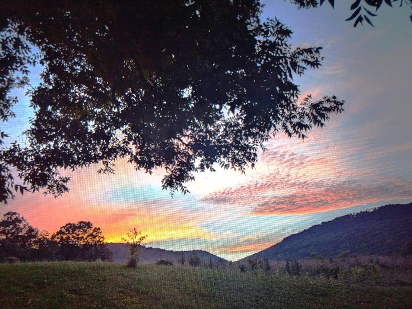 525-527 Shady Grove Road Sequatchie, TN 37374 - Photo 9 of 55 sunsets
