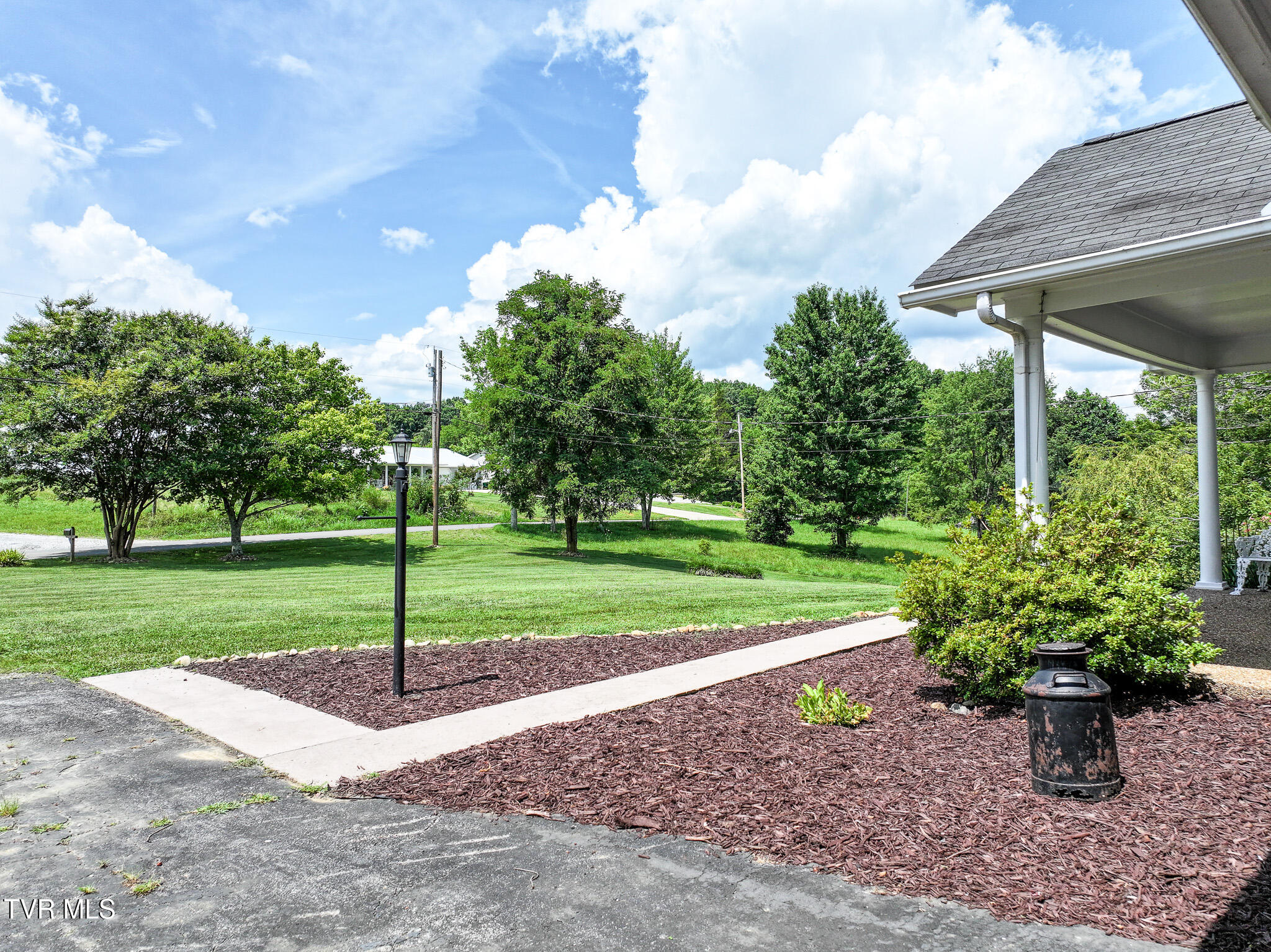 186 Garland Road Limestone, TN 37681 - Photo 6 of 45 DJI_20250716122341_0113_D