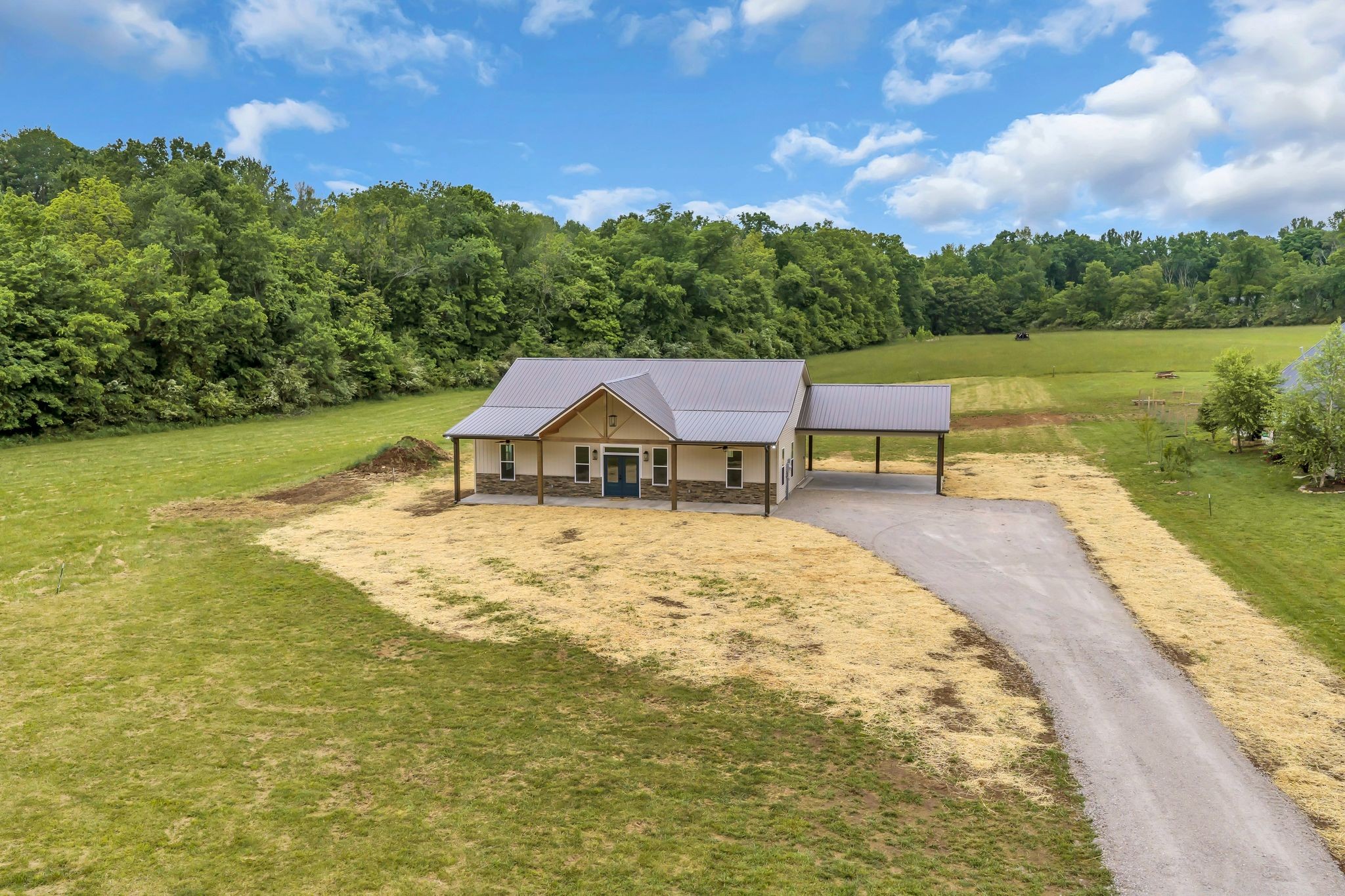 682 East Piney Road Dickson, TN 37055 - Photo 3 of 35