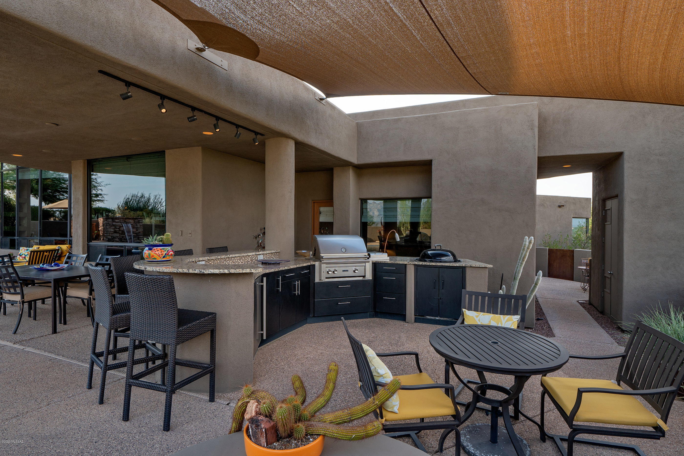 592 West Silhouette Ridge Place Oro Valley, AZ 85755 - Photo 45 of 50