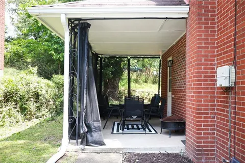 a view of outdoor space