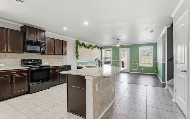 $2,100 | 11639 Hidden Terrace, San Antonio, TX 78245