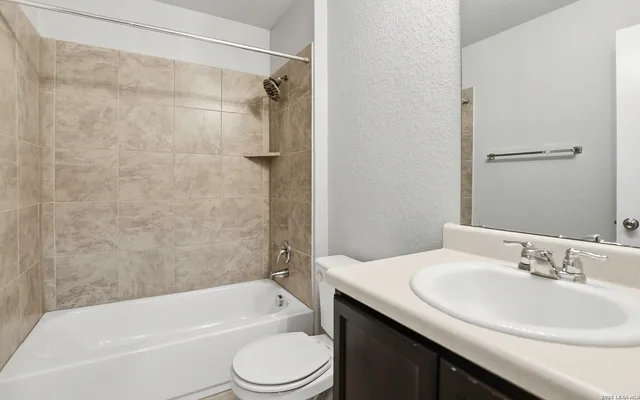 $2,100 | 11639 Hidden Terrace, San Antonio, TX 78245