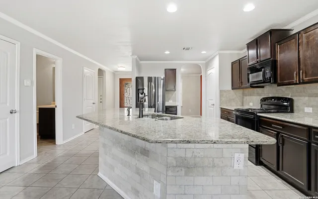 $2,100 | 11639 Hidden Terrace, San Antonio, TX 78245