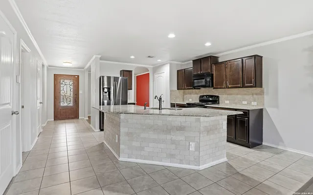 $2,100 | 11639 Hidden Terrace, San Antonio, TX 78245