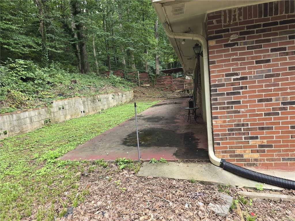 3276 Pin Oak Circle Atlanta, GA 30340 - Photo 22 of 22 a backyard of a house with lots of green space