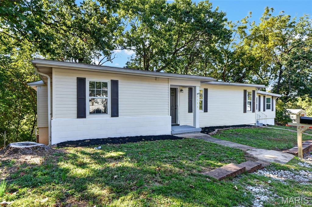6204 Maxwell Lane High Ridge, MO 63049 - Photo 1 of 33 Gallery Image 1