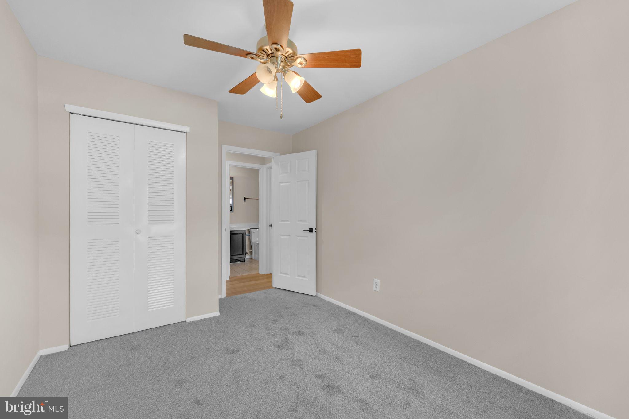 105 Devonshire Court Sewell, NJ 08080 - Photo 14 of 22