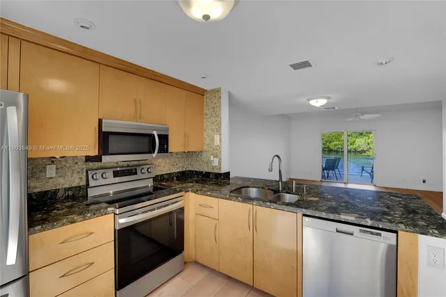 $439,000 | 1897 Northeast 15th Avenue, Fort Lauderdale, FL 33305