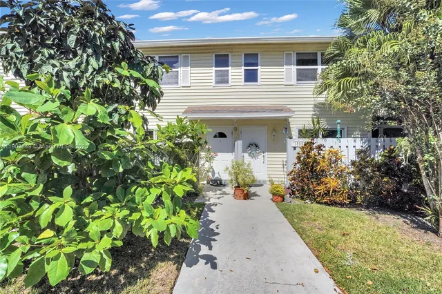 $439,000 | 1897 Northeast 15th Avenue, Fort Lauderdale, FL 33305