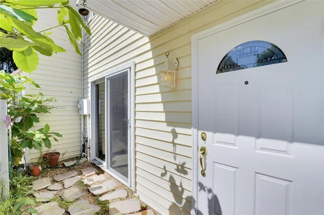 $439,000 | 1897 Northeast 15th Avenue, Fort Lauderdale, FL 33305