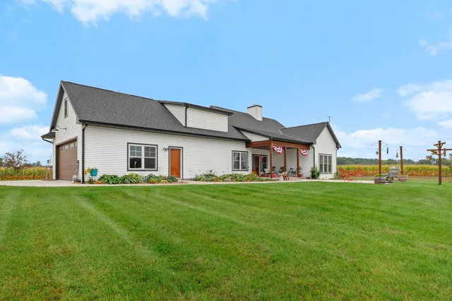$1,289,000 | N7117 (50 Acres) Black Creek, Princeton, WI 54968