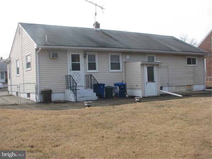 170 Kinsman Road Florence, NJ 08518 - Photo 2 of 14 Exterior Back