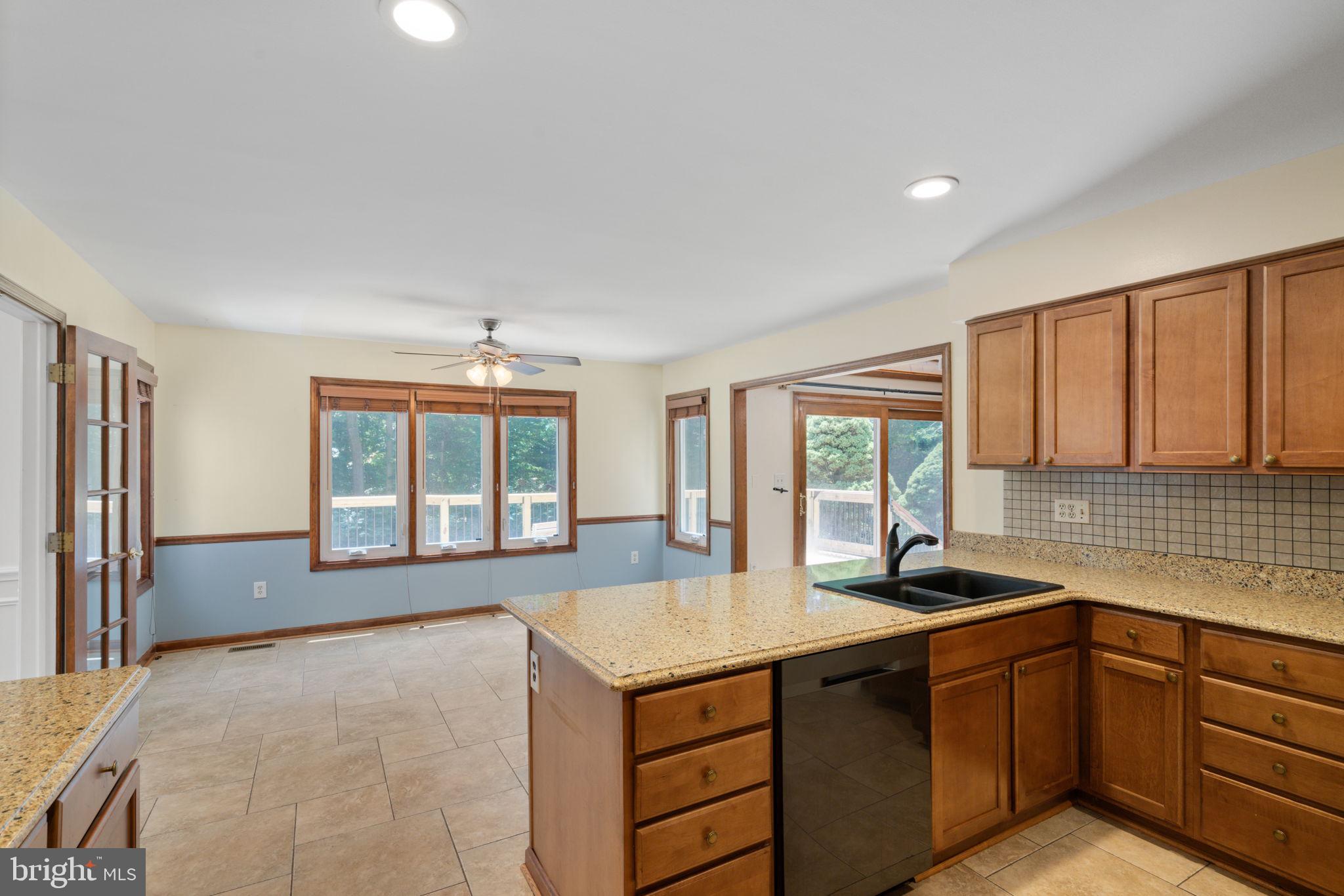 8213 Honeysuckle Road Manassas, VA 20112 - Photo 21 of 70 Gallery Image 21