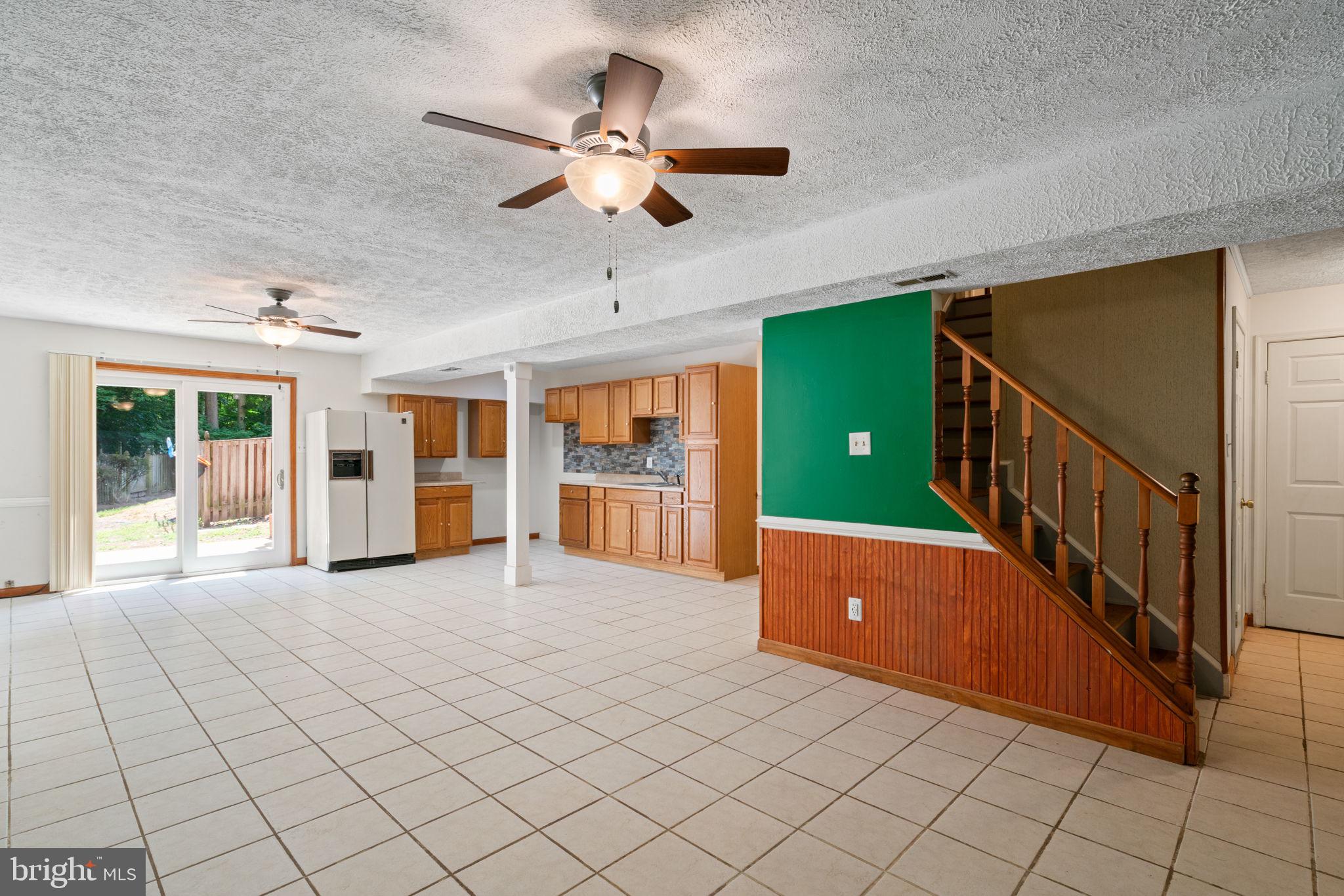 8213 Honeysuckle Road Manassas, VA 20112 - Photo 48 of 70 Gallery Image 48