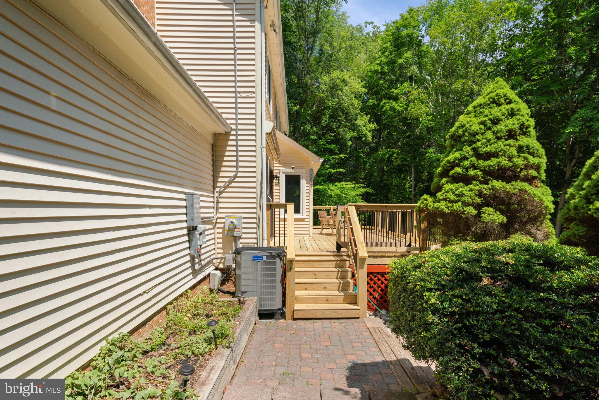 8213 Honeysuckle Road Manassas, VA 20112 - Photo 59 of 70 Gallery Image 59