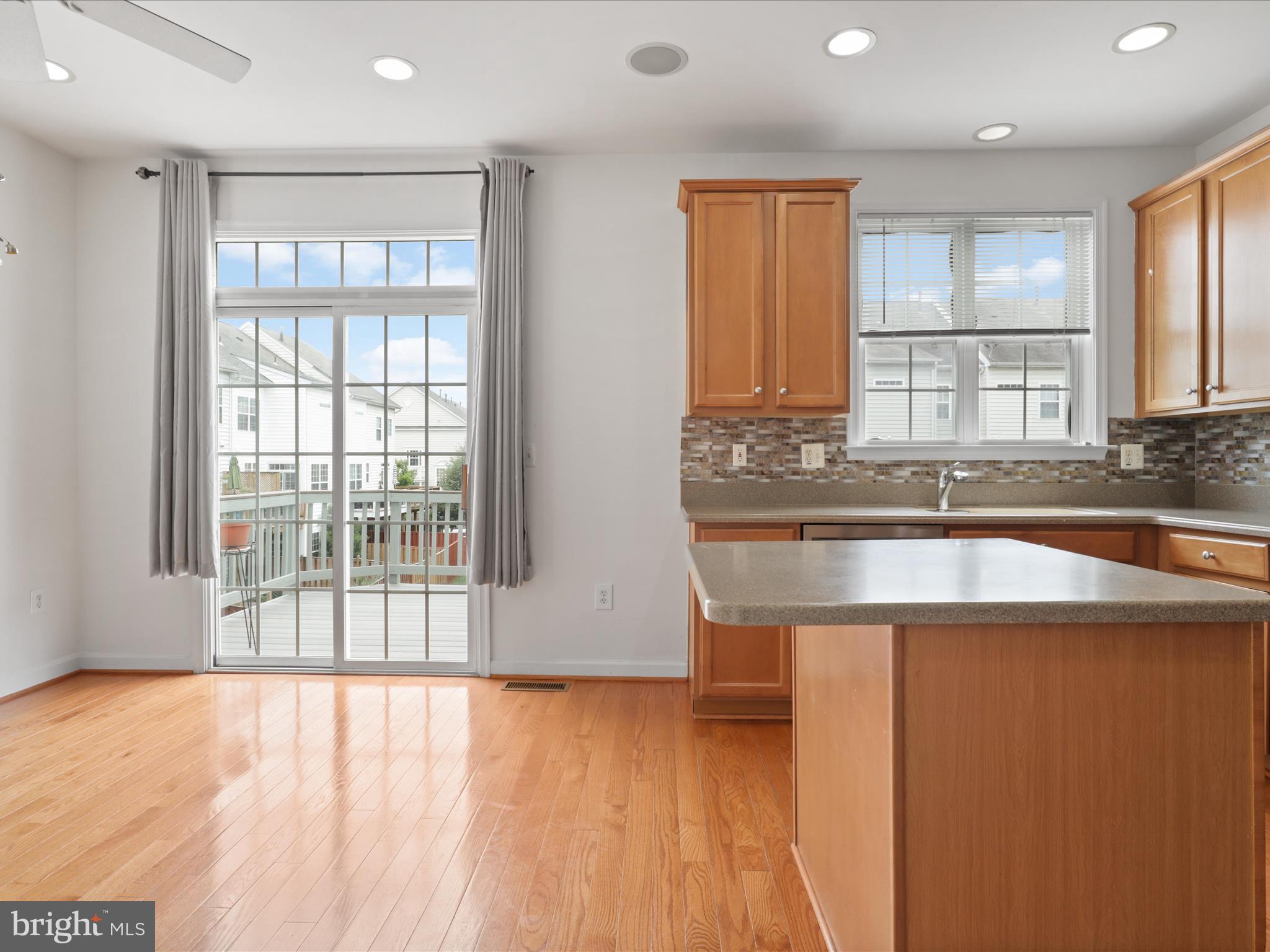 42562 Magellan Square Brambleton, VA 20148 - Photo 11 of 72