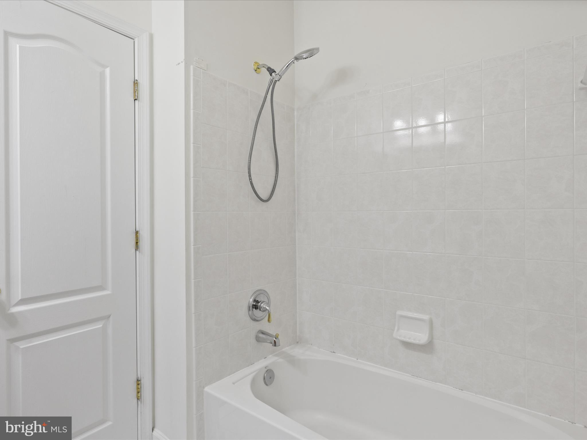 42562 Magellan Square Brambleton, VA 20148 - Photo 32 of 72