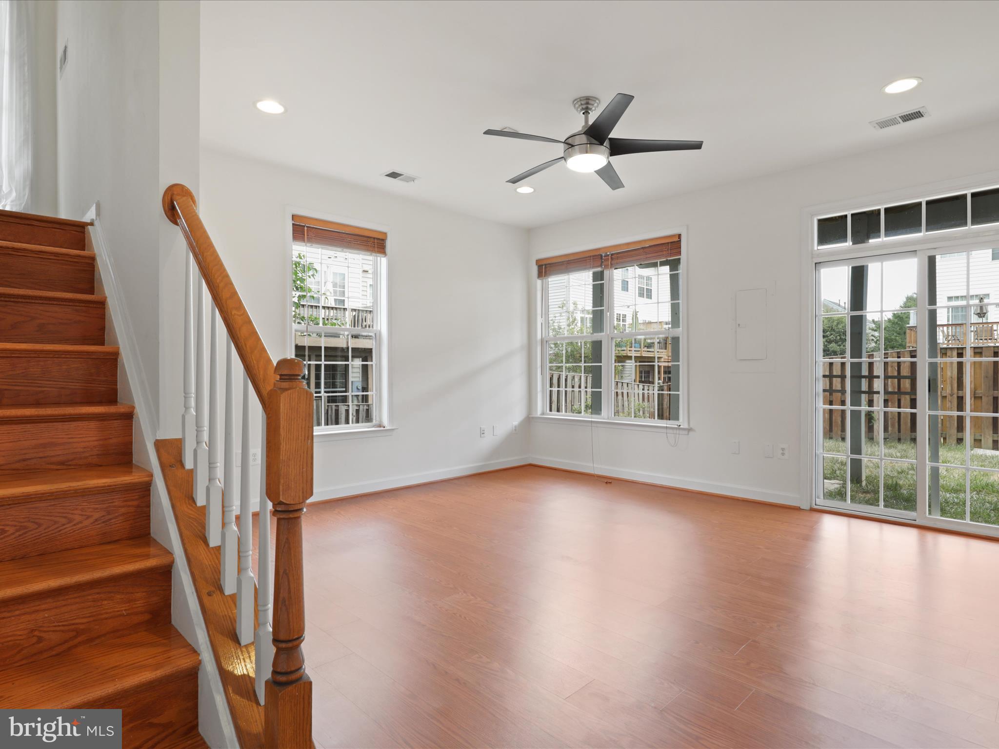 42562 Magellan Square Brambleton, VA 20148 - Photo 34 of 72