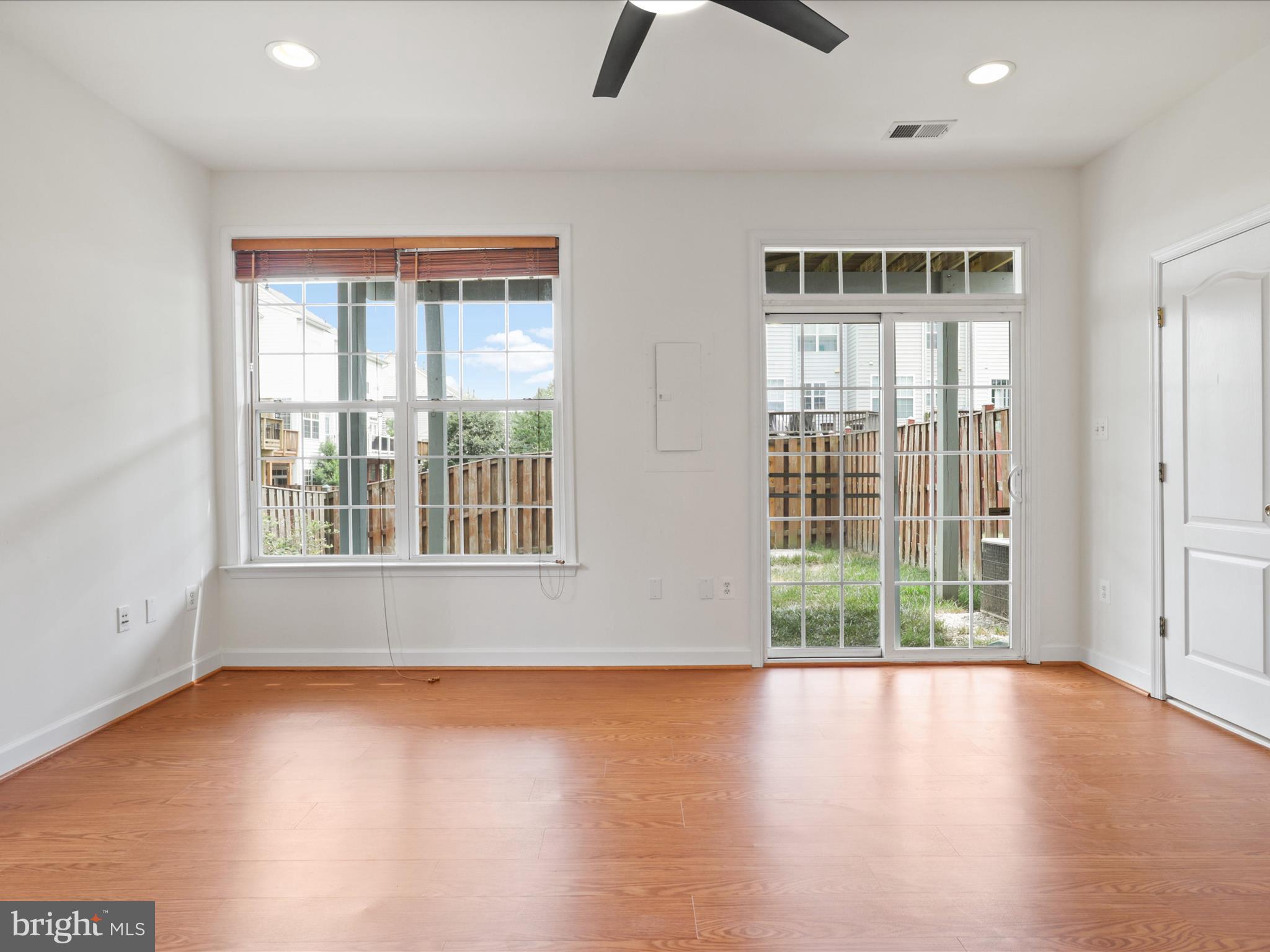 42562 Magellan Square Brambleton, VA 20148 - Photo 38 of 72