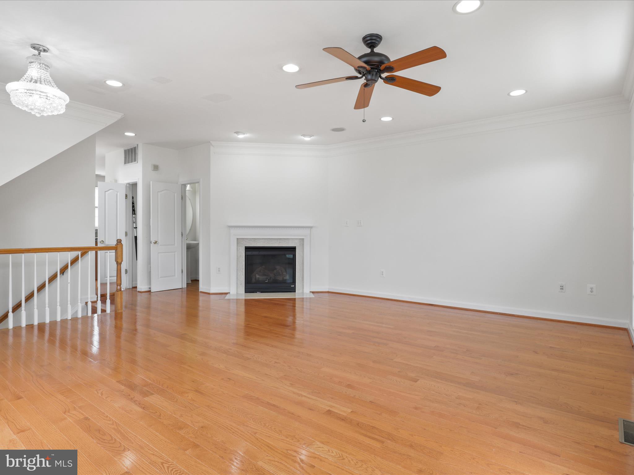 42562 Magellan Square Brambleton, VA 20148 - Photo 7 of 72