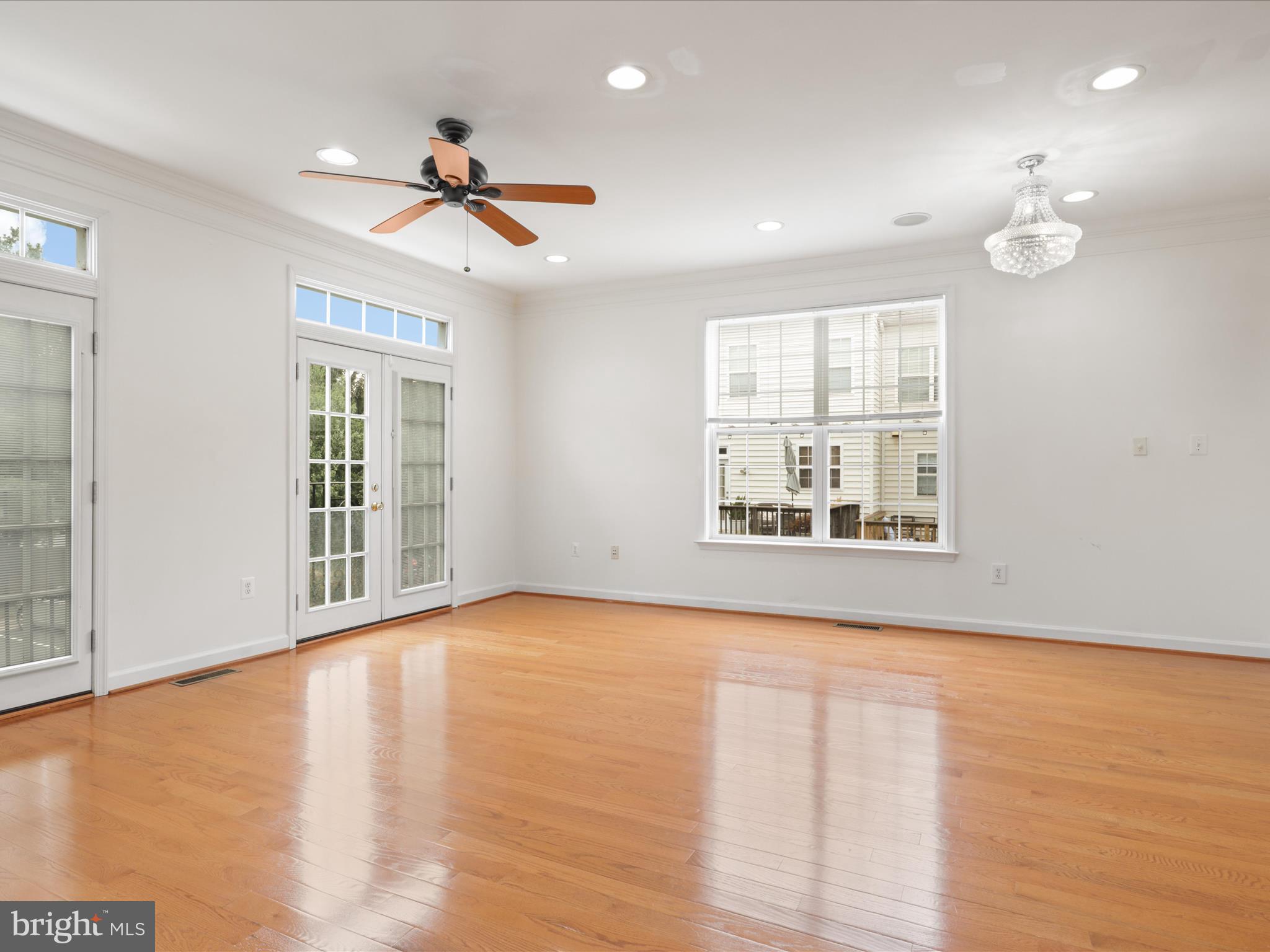 42562 Magellan Square Brambleton, VA 20148 - Photo 9 of 72