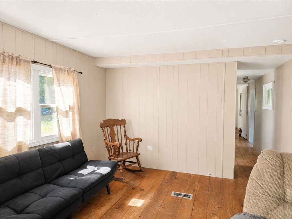 891 Wendell Road Warwick, MA 01378 - Photo 5 of 15