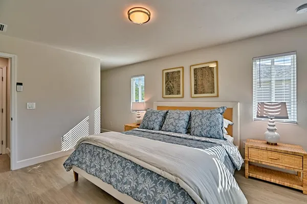 $2,399 | 3803 Main Street, Hawthorne, FL 32640