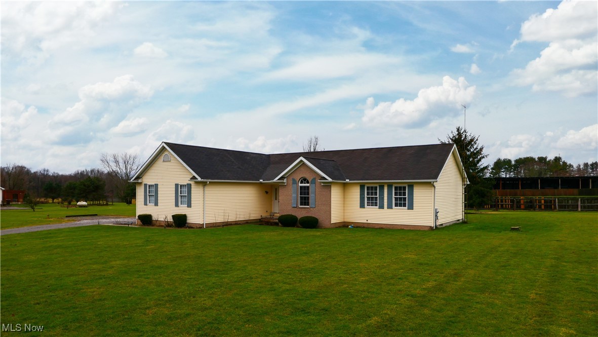 11289 Hopkins Road Garrettsville, OH 44231 - Photo 3 of 48