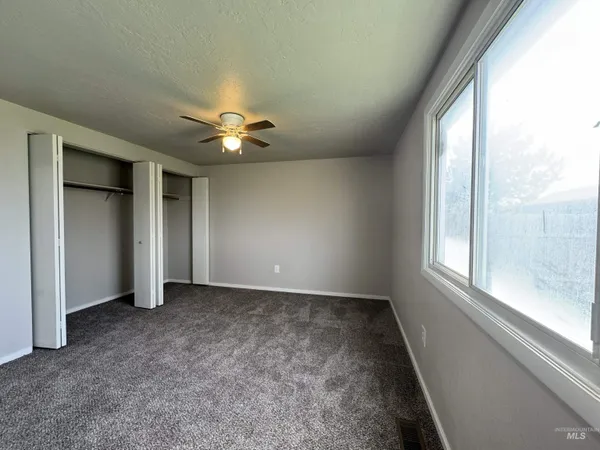 $285,000 | 101 Sunset Circle, Buhl, ID 83316