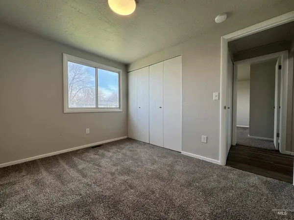 $285,000 | 101 Sunset Circle, Buhl, ID 83316