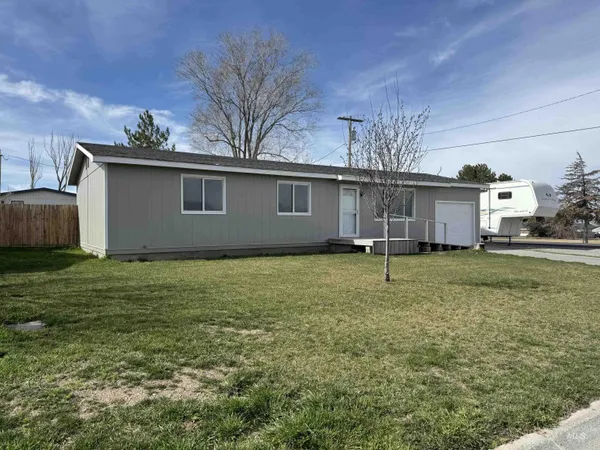$285,000 | 101 Sunset Circle, Buhl, ID 83316