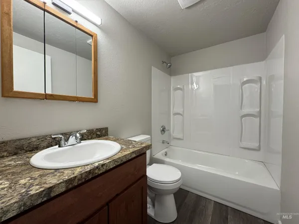 $285,000 | 101 Sunset Circle, Buhl, ID 83316