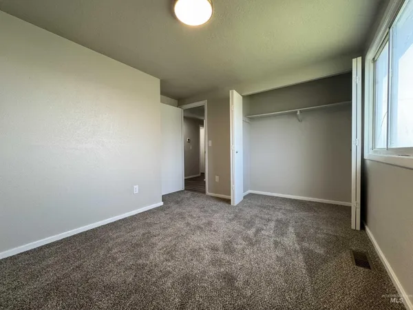 $285,000 | 101 Sunset Circle, Buhl, ID 83316