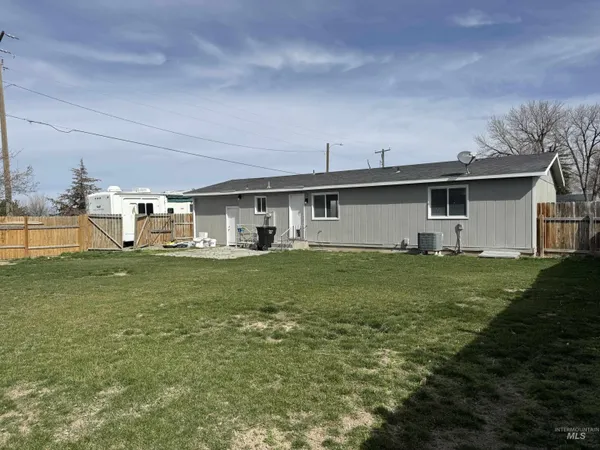 $285,000 | 101 Sunset Circle, Buhl, ID 83316