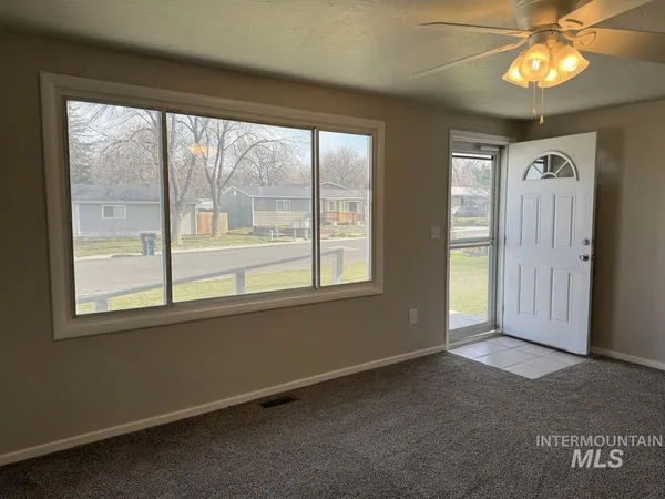 $285,000 | 101 Sunset Circle, Buhl, ID 83316