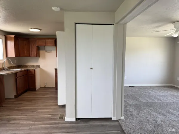 $285,000 | 101 Sunset Circle, Buhl, ID 83316