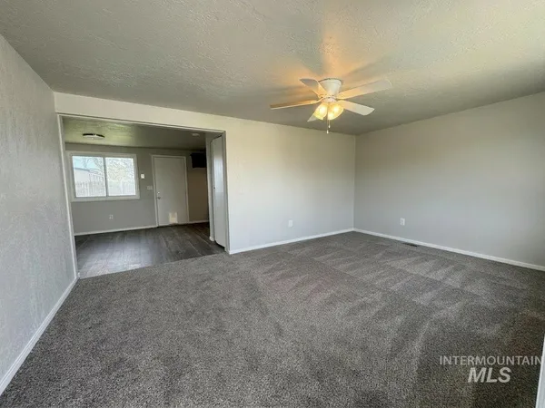 $285,000 | 101 Sunset Circle, Buhl, ID 83316